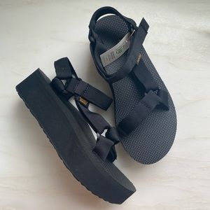 Teva Flatform Universal Sandals in Black